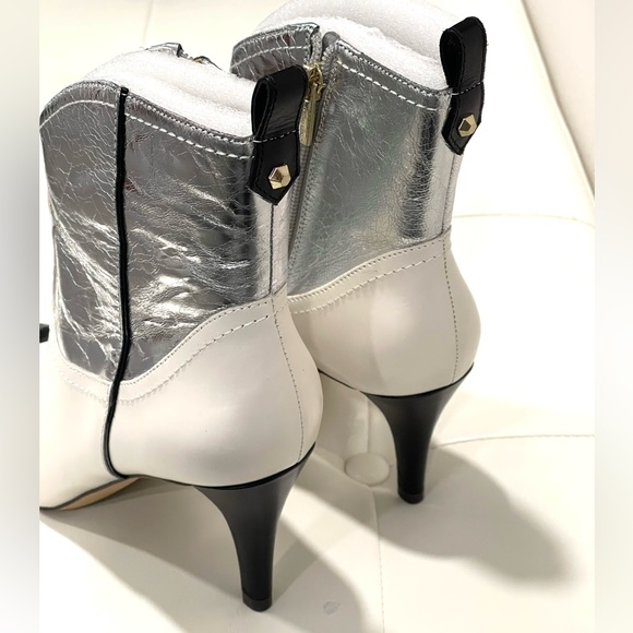 Vince Camuto western boots - Picture 5 of 14